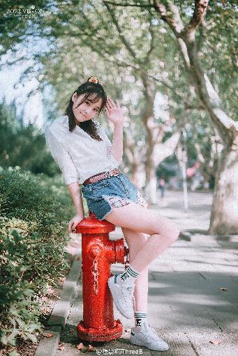 粉嫩小泬喷潮抽搐无码免费视频